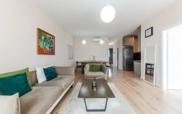2-br Apartment Close to Radio Shkodra Roger That