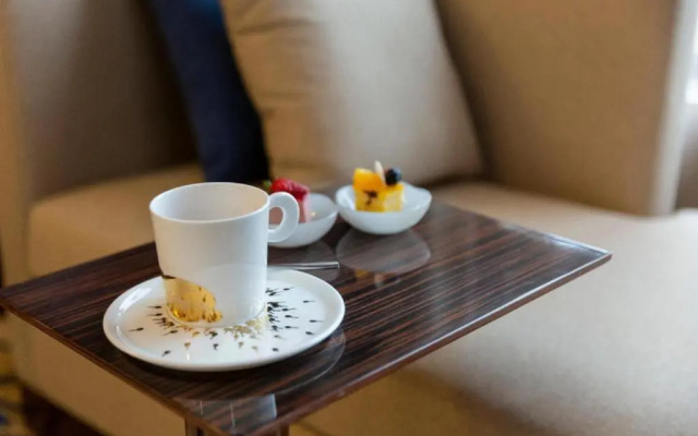 Yun-Ray Hotel
