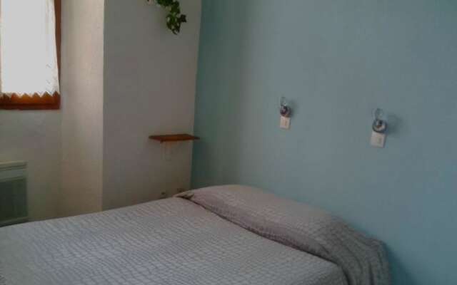 Gîte Saint Pierre Hotel