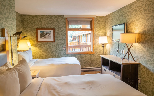 The Fox Hotel and Suites