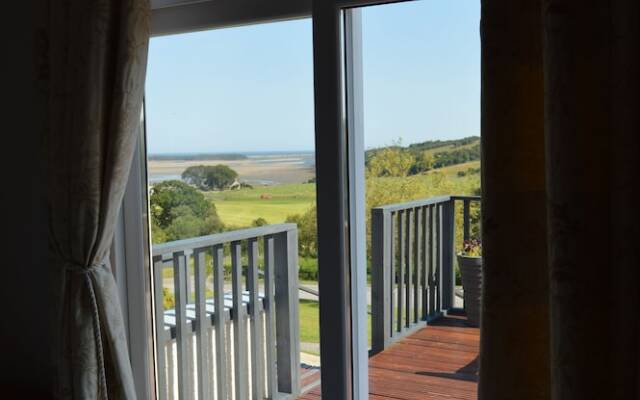 Strathview Lodge