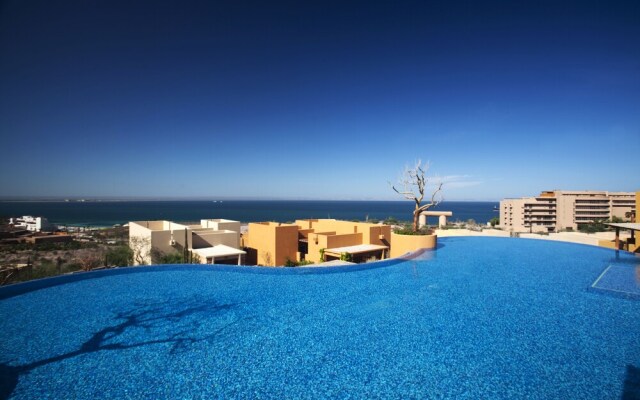 Puerta Cortes Residences: Las Colinas