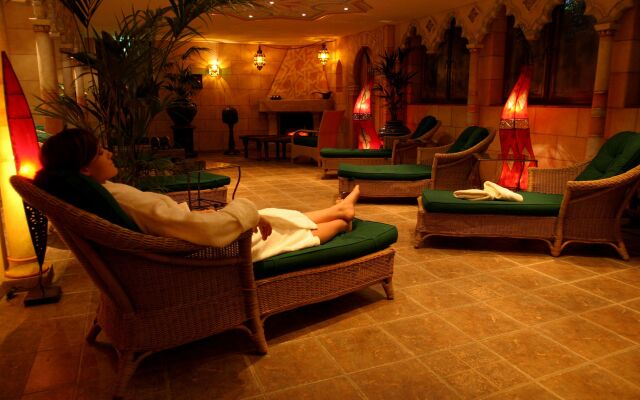 Europa-Park Freizeitpark & Erlebnis-Resort, Hotel Castillo Alcazar