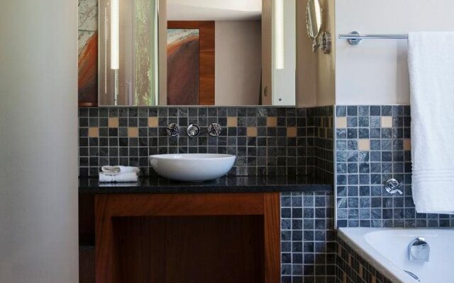 Seven Villa Hotel and Spa