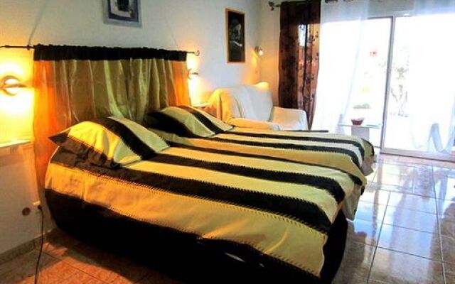 Azul Arenas Andalucia