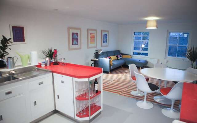 3 Bedroom House in the Heart of Shoreditch