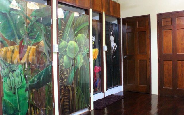 Хостел Baan Bovorn Khaosan