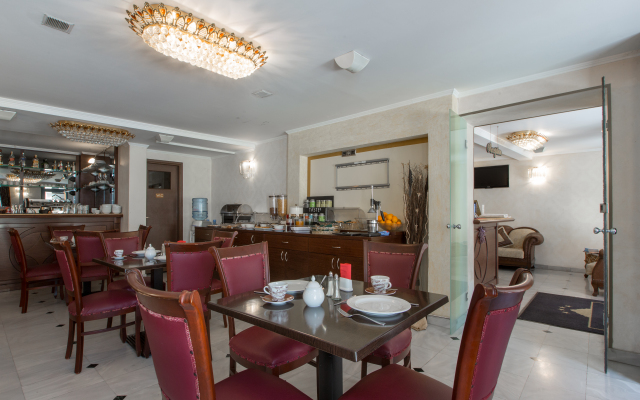 Dias Hotel