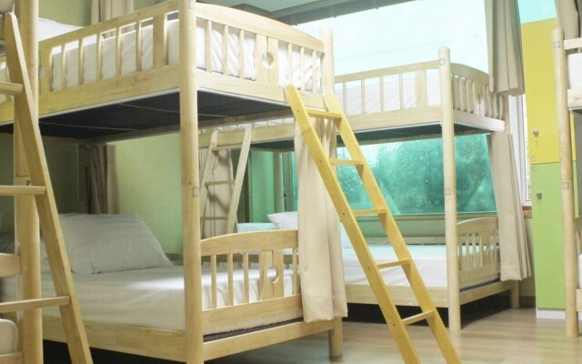 House 479 - Hostel