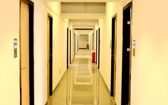 Yimi Hotel Sanyuanli Subway Station
