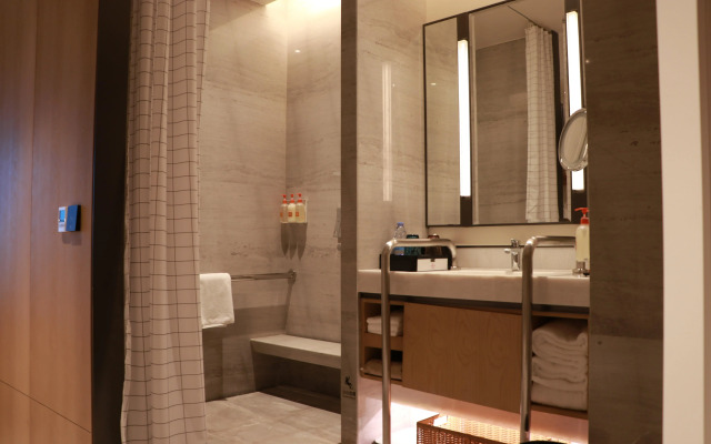 Crowne Plaza Shenzhen Nanshan by IHG