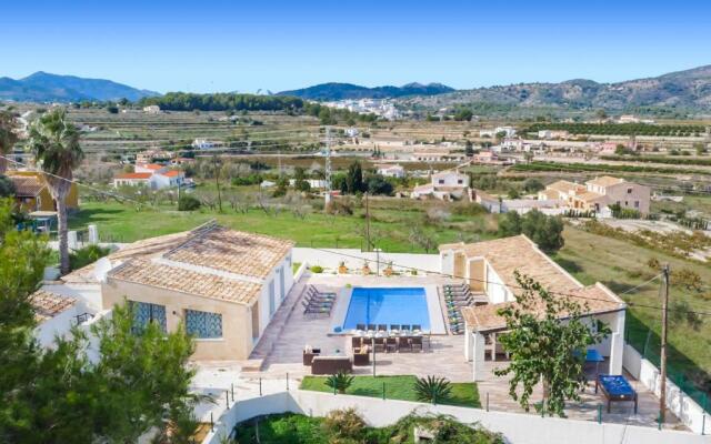 3002 Casa Tosca