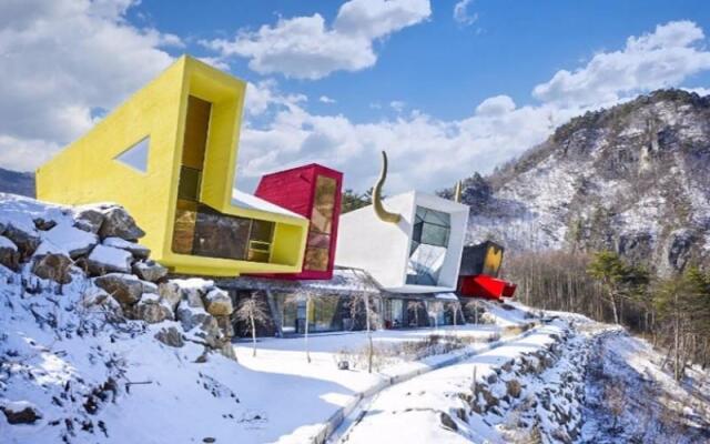 Jeongseon Ragitsuda Pension