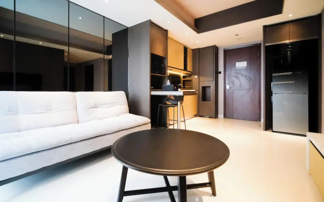 Modern And Cozy 2Br At Grand Sungkono Lagoon Apartment