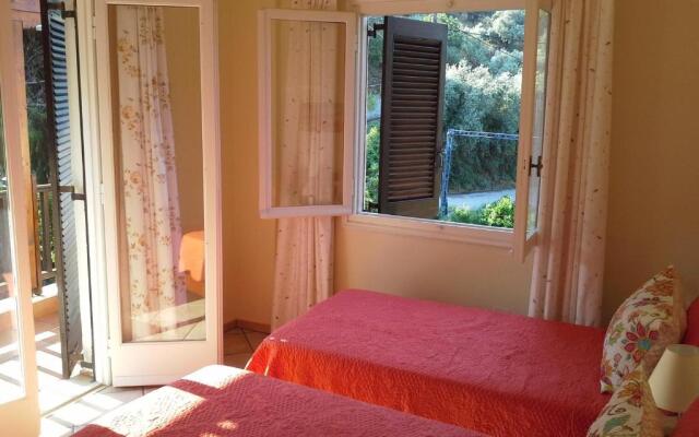 Beachfront home for 8, Kalifteri Beach, Afissos