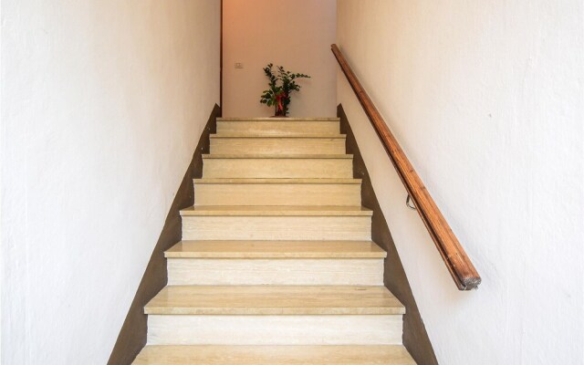 Beautiful Apartment in Cecina With 1 Bedrooms