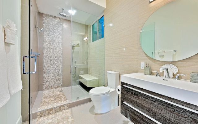 Beverly Hills Luxury Modern Palace