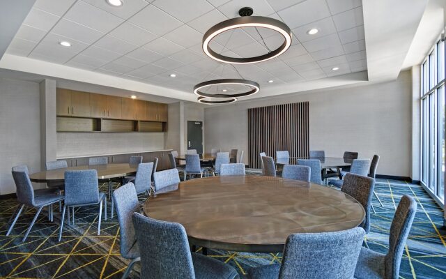 Holiday Inn Grand Rapids North - Walker, an IHG Hotel