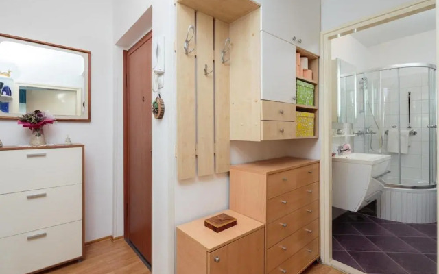 Apartment Mystic
