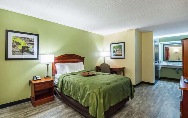 Quality Inn Airport - Southeast