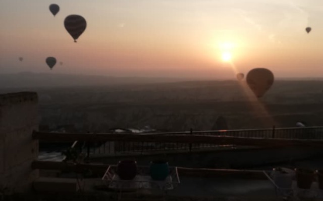 Cronos Cappadocia Cave Hotel