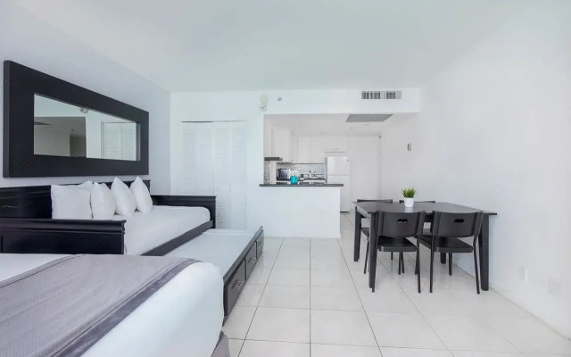 New Point Miami Beach Apartments