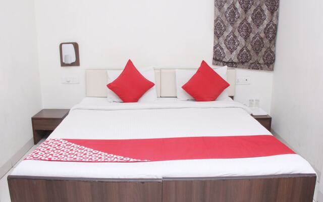 OYO 14427 Hotel RK Palace