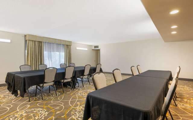 Best Western Ashbury Inn