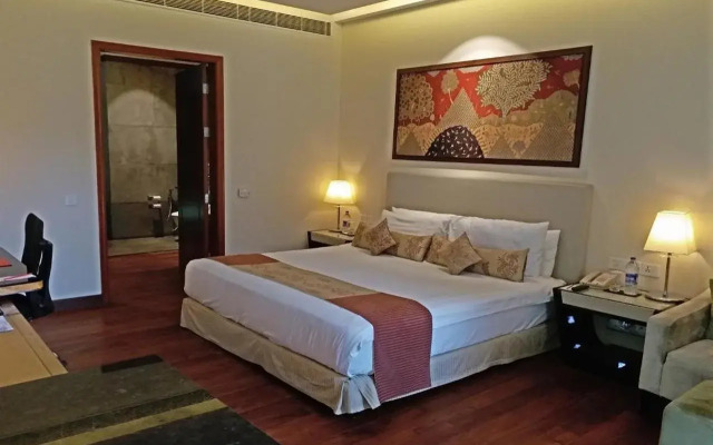 Taj Damdama Lake Resort & Spa, Gurugram