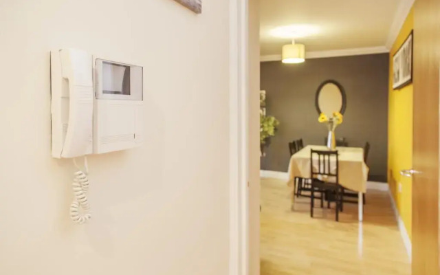 Savvy Serviced Apartments - Clarence House