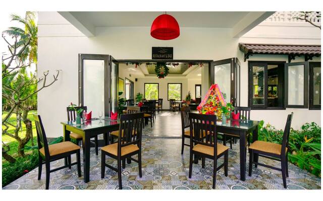 Hoi An Waterway Resort