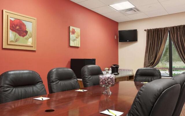 Super 8 By Wyndham Pennsville/Wilmington