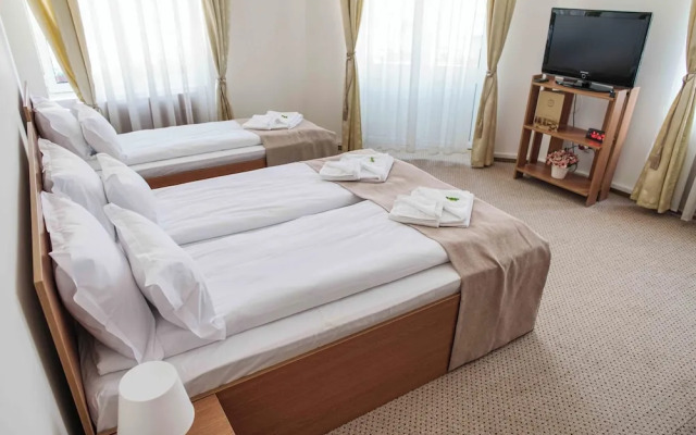 Bucharest Downtown Inn