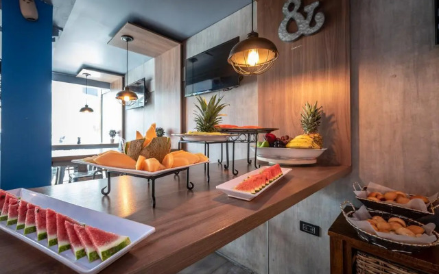 Hotel Blue Concept