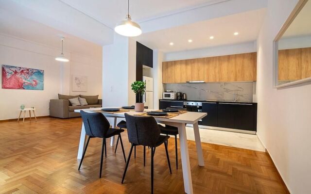 Zan Moreas Beautiful Apt in Koukaki