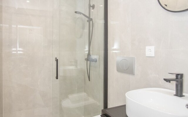 Liiiving in Porto-Uptown Pearl Apartment