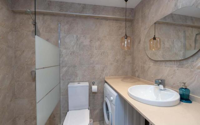 Altamira 73 - One Bed