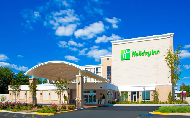 Holiday Inn Gaithersburg, an IHG Hotel