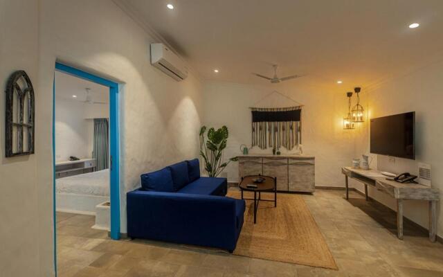 Saffronstays Kairos Zeus