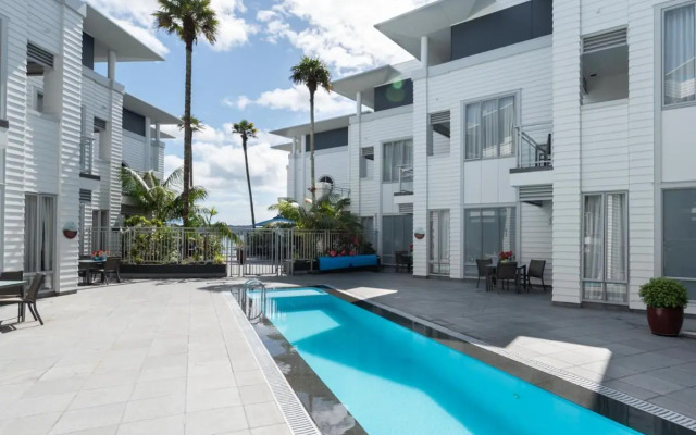 Oceanside - Paihia Waterfront Apartment