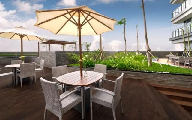 Three-bedrooms, Oakwood Apartments Pik Jakarta