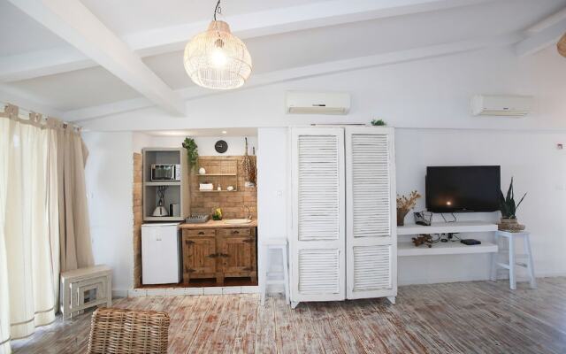 The White Cabins - View