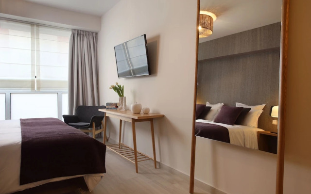 Happiness Luxury Central Apartment