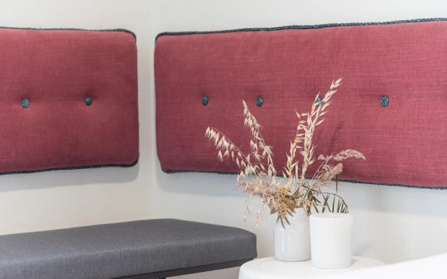 GuestReady - Somewhere I Belong