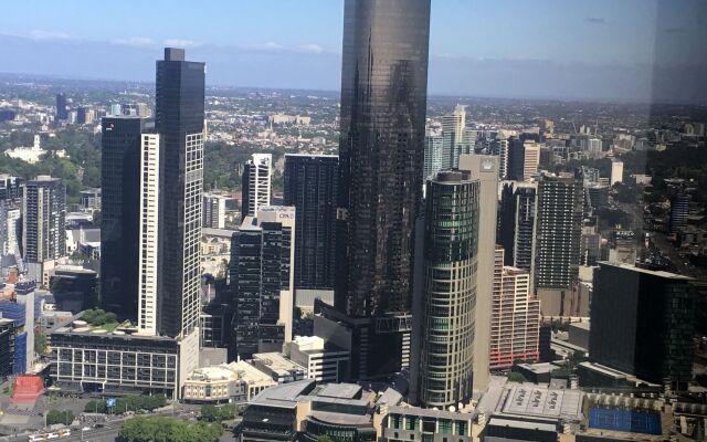 Melbourne SkyHigh Apartments