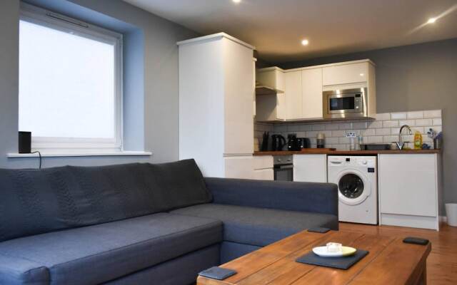 Stylish 1 Bedroom Apartment Near The City Centre