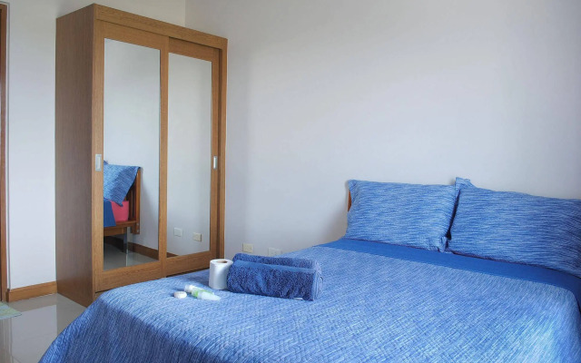 Mactan Seaside Apartments