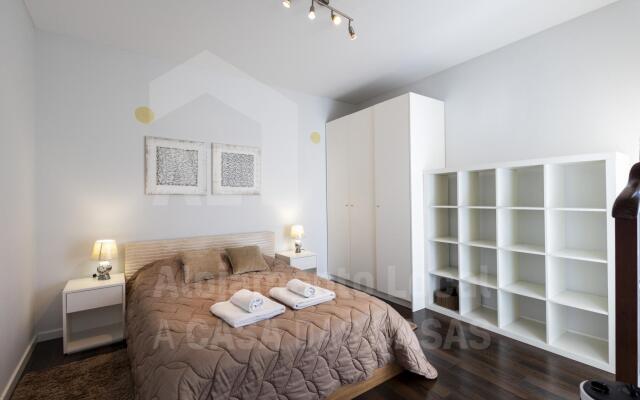 Aqua Villa by Acasadascasas