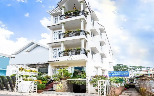 Oyo 446 The Bao Hotel