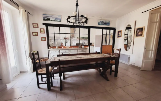 Bright Apartment in Saint Ambroix Near Amenities